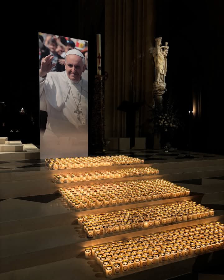 CÉLÉBRATION LITURGIQUE AU SUFFRAGE DU SOUVERAIN PONTIFE PAPE FRANÇOIS