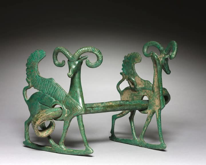 CULTURE LURISTAN DE L'ANCIEN IRAN :CHEVAL DE BRONZE COULÉ